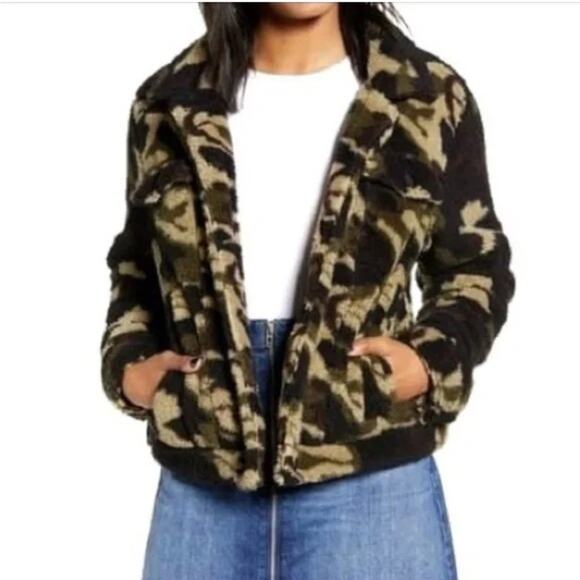 Blank nyc camo fleece Sherpa jacket - Picture 1 of 5